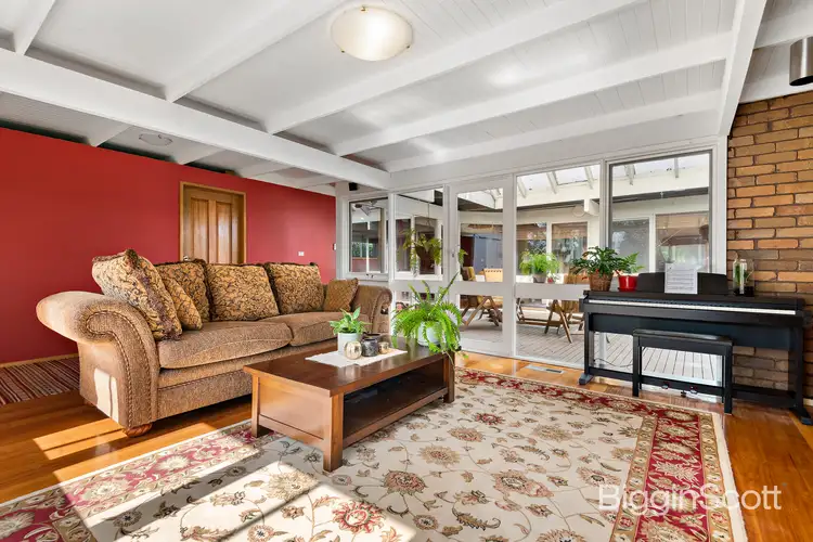 24 Glen Tower Drive, Glen Waverley VIC 3150