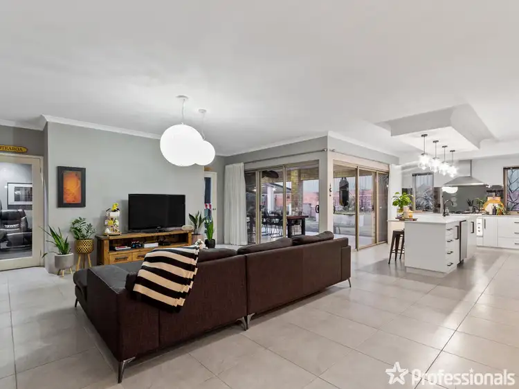 Seventh view of Homely house listing, 4 Searchers Crescent, Baldivis WA 6171