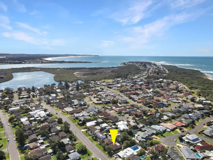 Second view of Homely house listing, 31 Caves Beach Road, Caves Beach NSW 2281