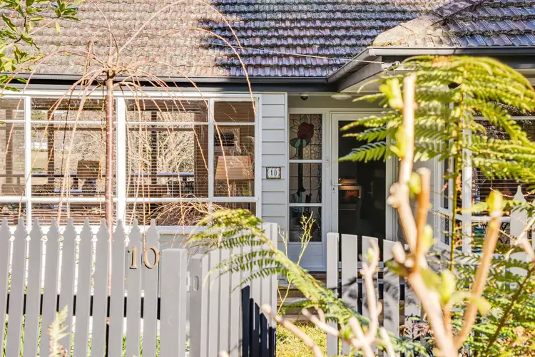 Fourth view of Homely house listing, 10 Linkview Avenue, Blackheath NSW 2785