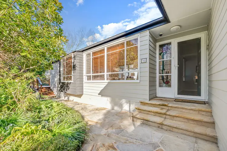 Fifth view of Homely house listing, 10 Linkview Avenue, Blackheath NSW 2785