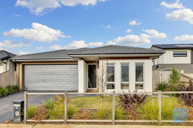 28 Clover Drive, Rockbank VIC 3335