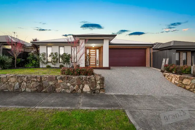 16 Denman Street, Officer VIC 3809