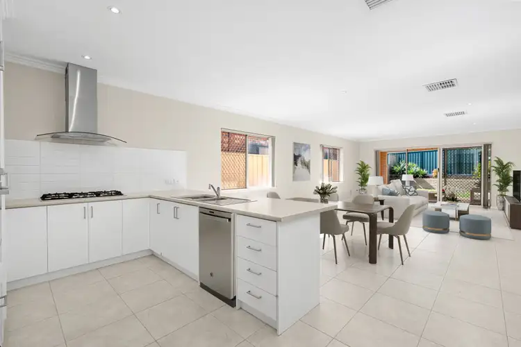 3B Coleman Crescent, Melville WA 6156