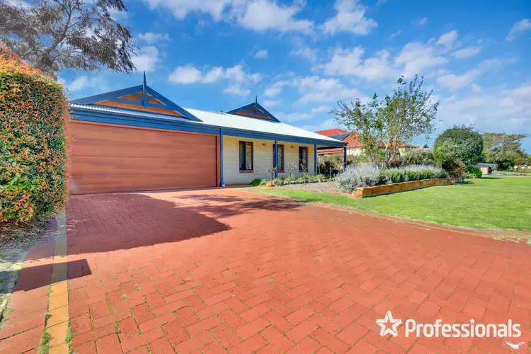 Second view of Homely house listing, 6 Gundaring Turn, Canning Vale WA 6155