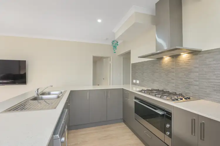 Fourth view of Homely house listing, 2 Lancaster Loop, Piara Waters WA 6112