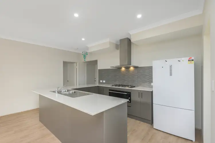 Fifth view of Homely house listing, 2 Lancaster Loop, Piara Waters WA 6112