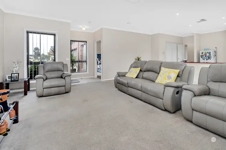 Fifth view of Homely house listing, 2/19 Westcliffe Crescent, Sebastopol VIC 3356