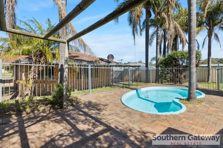 5 Corrigin Heights, Parmelia WA 6167