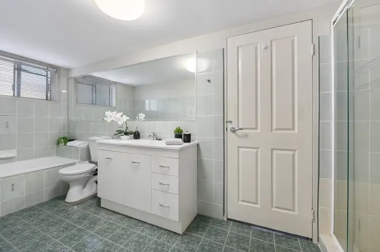 Sixth view of Homely unit listing, 3/6 Broad Street, Labrador QLD 4215