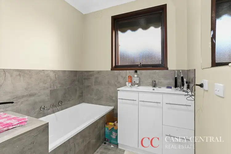 Seventh view of Homely house listing, 2 Bunurong Place, Cranbourne VIC 3977