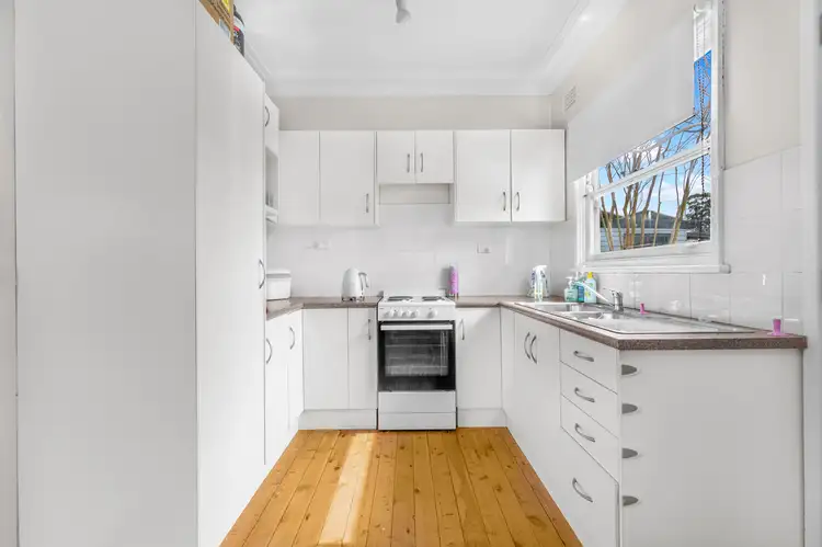 Fourth view of Homely house listing, 8 Velinda Street, Edgeworth NSW 2285