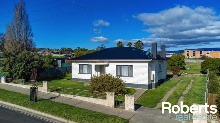 12 Falmouth Street, Avoca TAS 7213