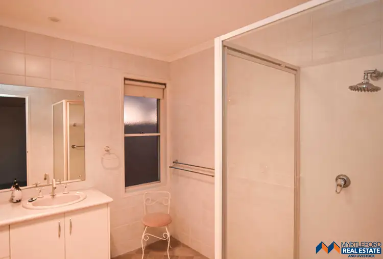 Fourth view of Homely unit listing, 6 Yarrah Place, Myrtleford VIC 3737