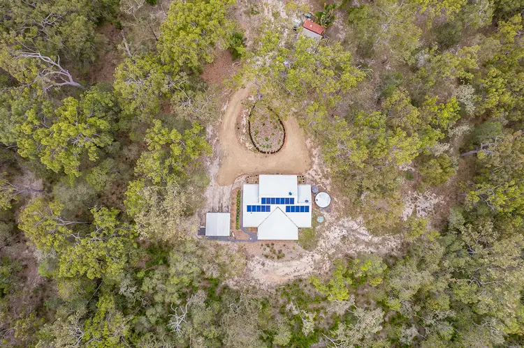 166 Bootmaker Drive, Round Hill QLD 4677