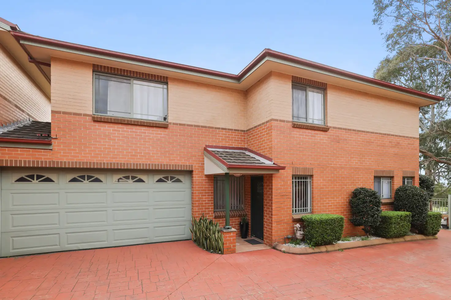 Main view of Homely townhouse listing, 4/641-643 Kingsway, Gymea NSW 2227