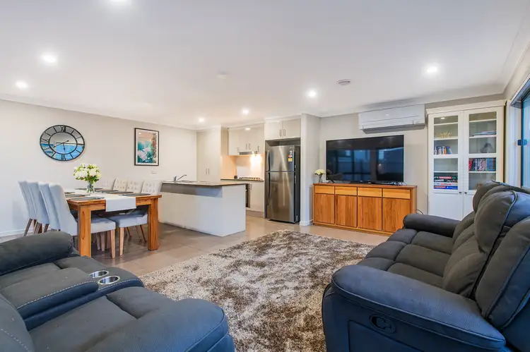 Sixth view of Homely house listing, 2 Nebula Lane, Cranbourne East VIC 3977