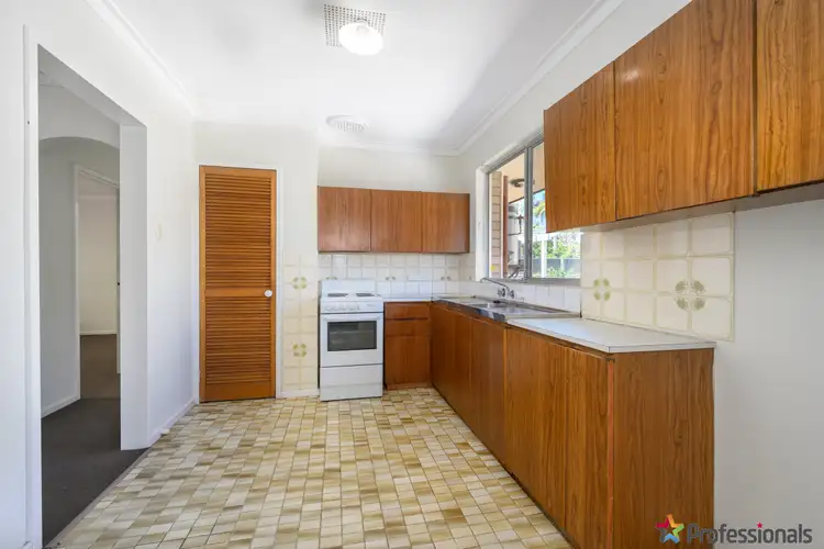 Sixth view of Homely house listing, 5 Wilkins, Halls Head WA 6210