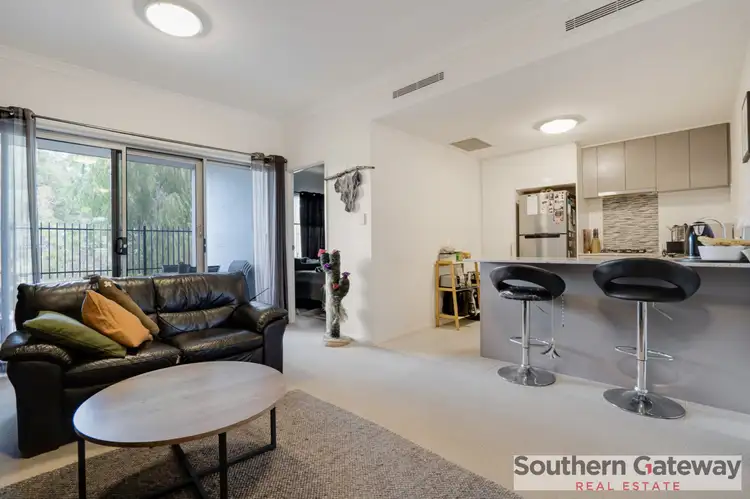 Main view of Homely unit listing, 23/2 Louvre Way, Baldivis WA 6171