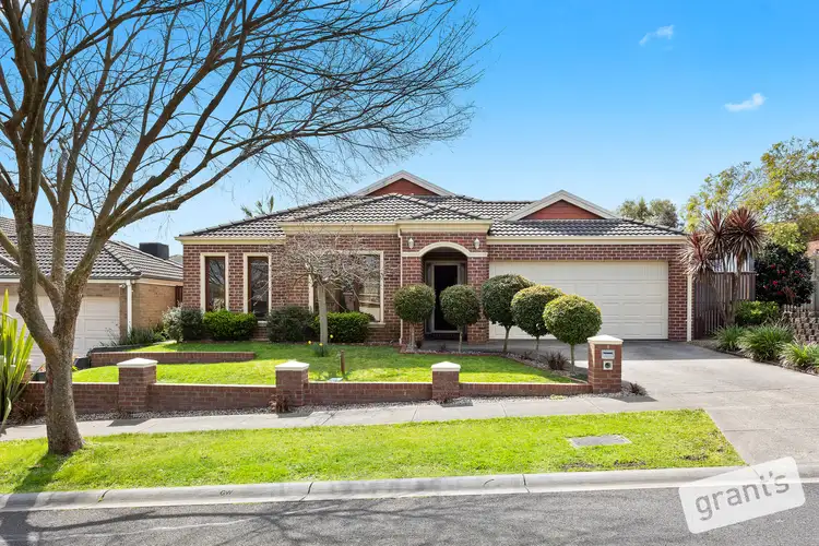 8 Embling Street, Berwick VIC 3806