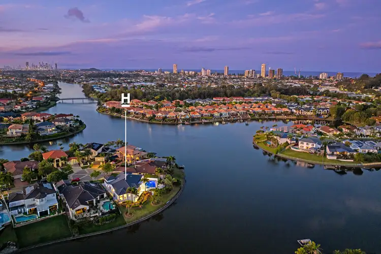 15 Palmyra Court, Burleigh Waters QLD 4220