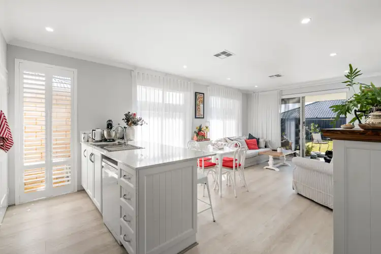 Sixth view of Homely house listing, 10 Relucent Way, Baldivis WA 6171
