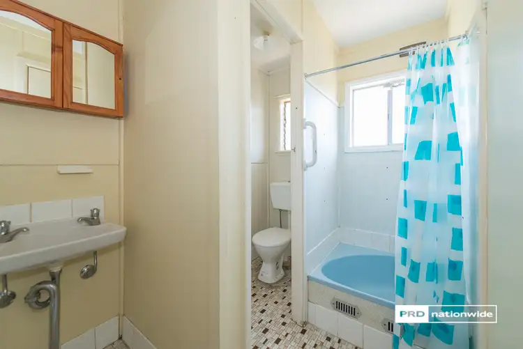 Sixth view of Homely block of units listing, 26 Queen Street, Tamworth NSW 2340