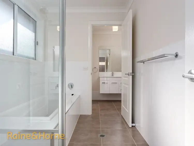 Fifth view of Homely house listing, 3/1 Pooginook Place, Bourkelands NSW 2650