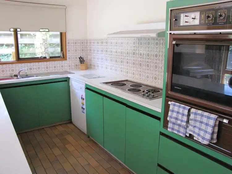 Seventh view of Homely house listing, 11 Belvedere Court, Newborough VIC 3825