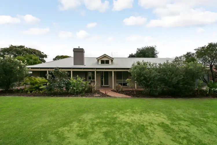 25 Chamberlain Circle, Bateman WA 6150