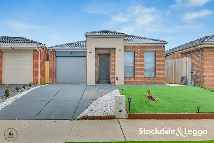 68 Toolern Waters Drive, Weir Views VIC 3338