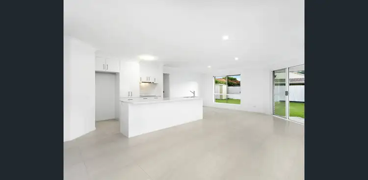 7 Starfish Cres