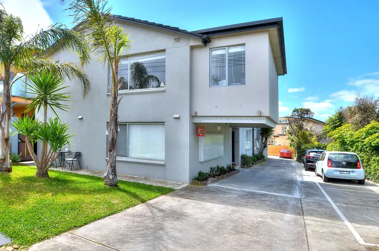 6/94 Beach Road, Mentone VIC 3194