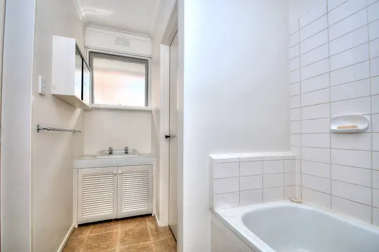 Fifth view of Homely unit listing, 6/94 Beach Road, Mentone VIC 3194