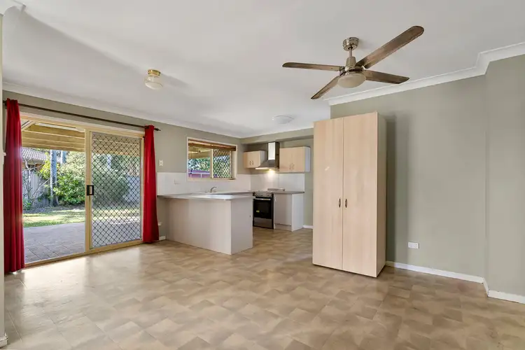 Fifth view of Homely house listing, 15 Barcrest Court, Crestmead QLD 4132
