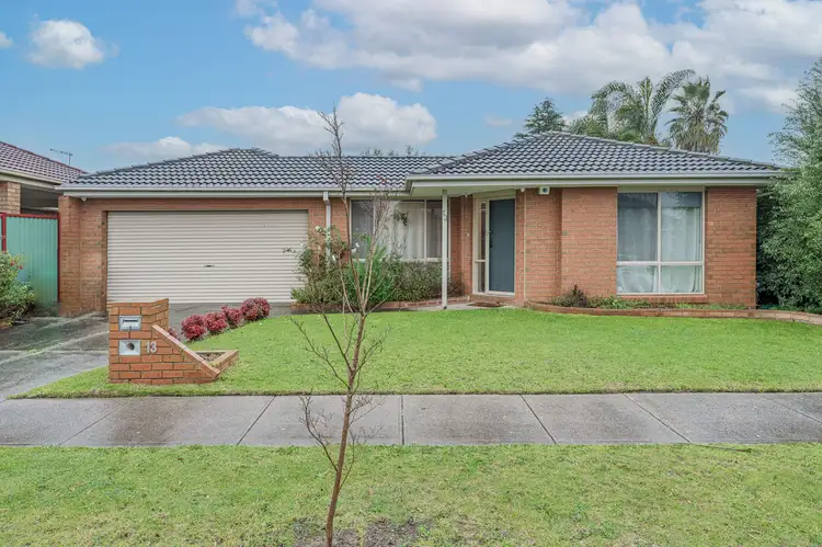 13 Forrester Walk, Narre Warren South VIC 3805
