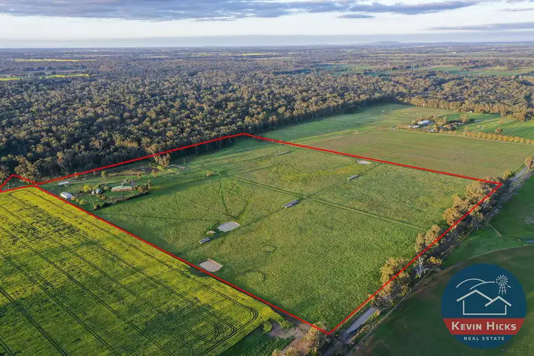 17 Meadow Drive, Toolamba VIC 3614