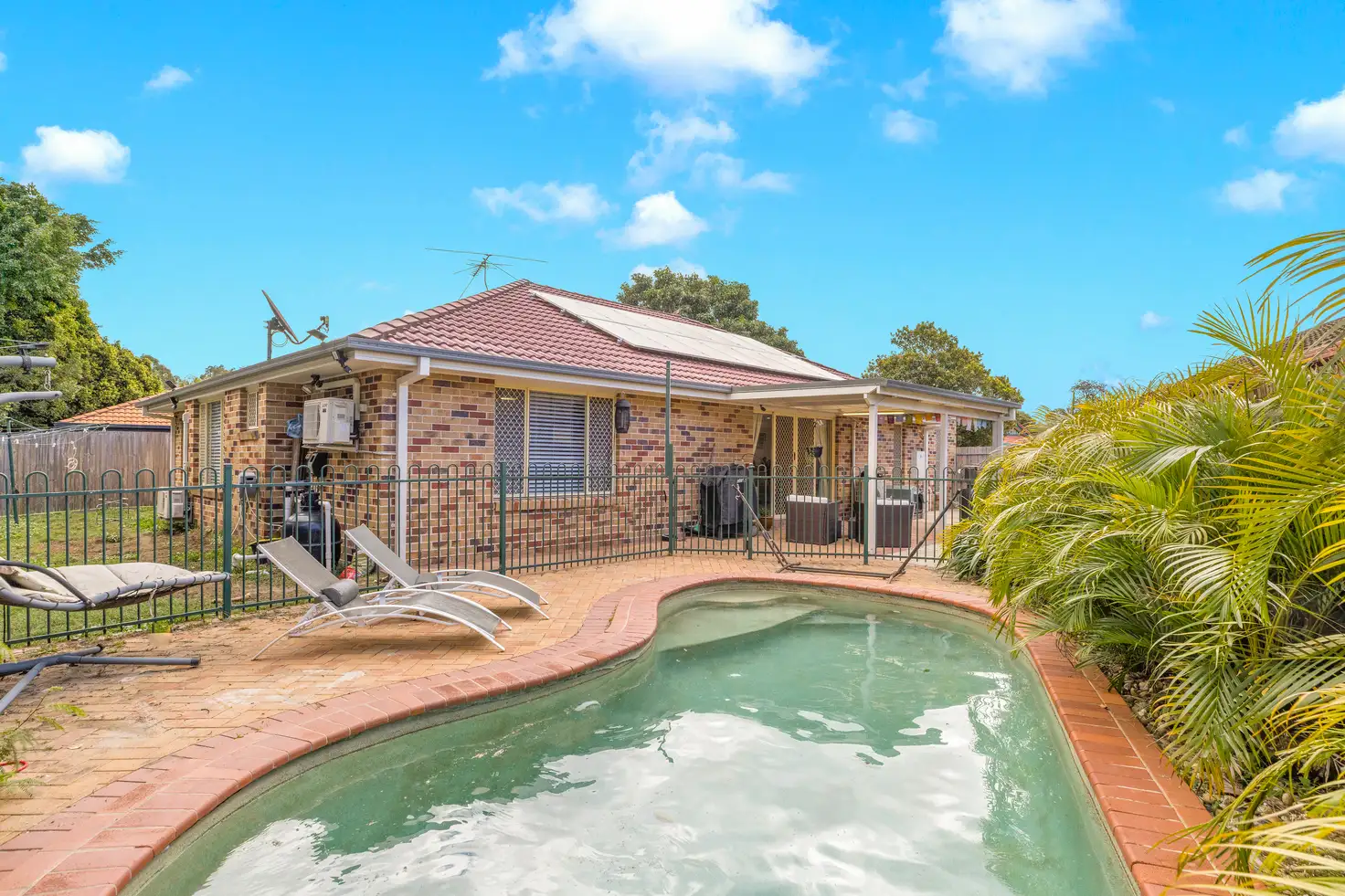 Main view of Homely house listing, 10 Pamela Street, Wynnum West QLD 4178
