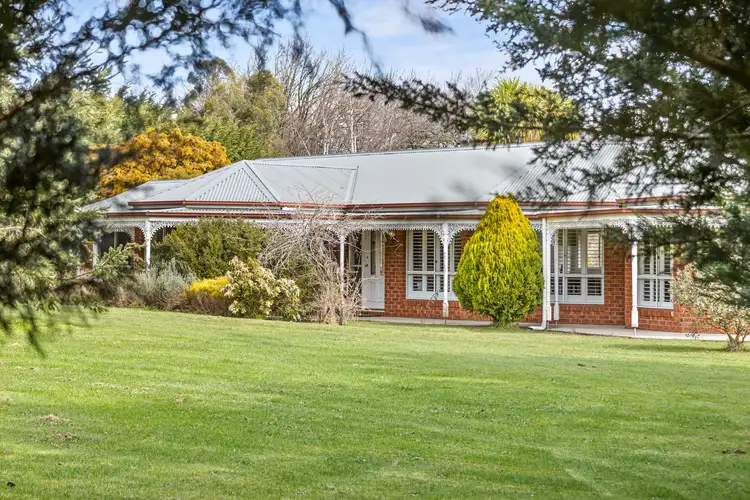 53 Stuart Drive, Woodend VIC 3442