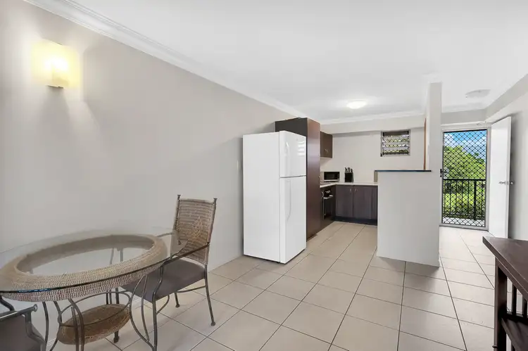 Fifth view of Homely unit listing, 302/29-33 Springfield Crescent, Manoora QLD 4870