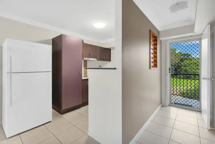 Sixth view of Homely unit listing, 302/29-33 Springfield Crescent, Manoora QLD 4870