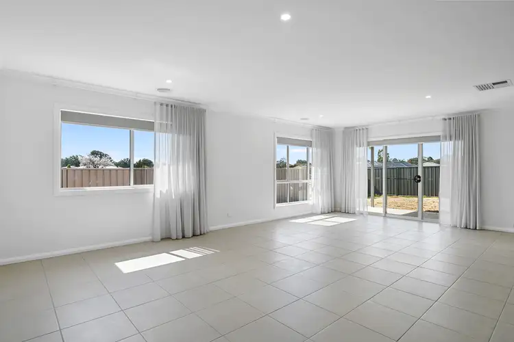 Fifth view of Homely house listing, 12 Livingston Blvd, Benalla VIC 3672