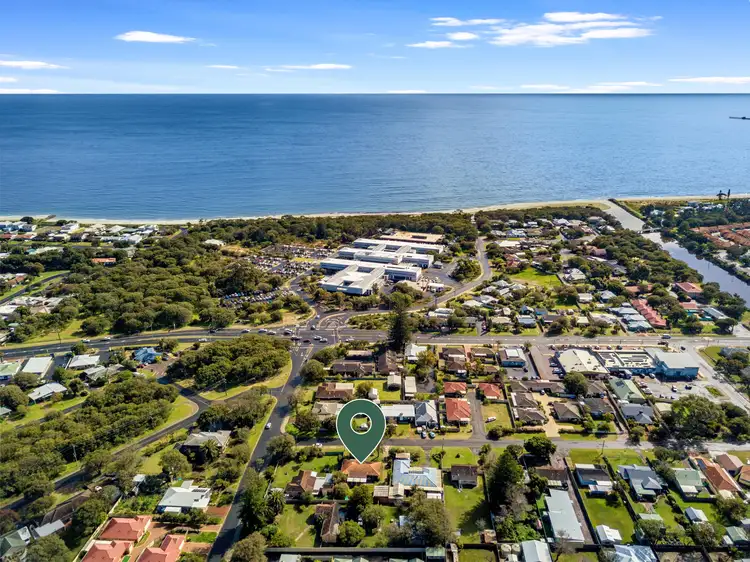16 Peake Street, West Busselton WA 6280