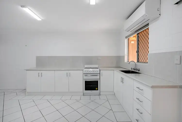 Fifth view of Homely apartment listing, 3/322 Pease Street, Edge Hill QLD 4870