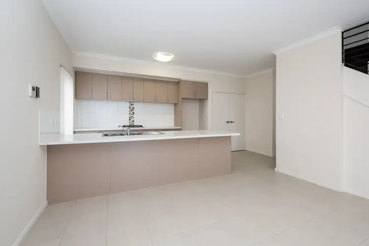 Second view of Homely townhouse listing, 25/9 Barfield Road, Hammond Park WA 6164