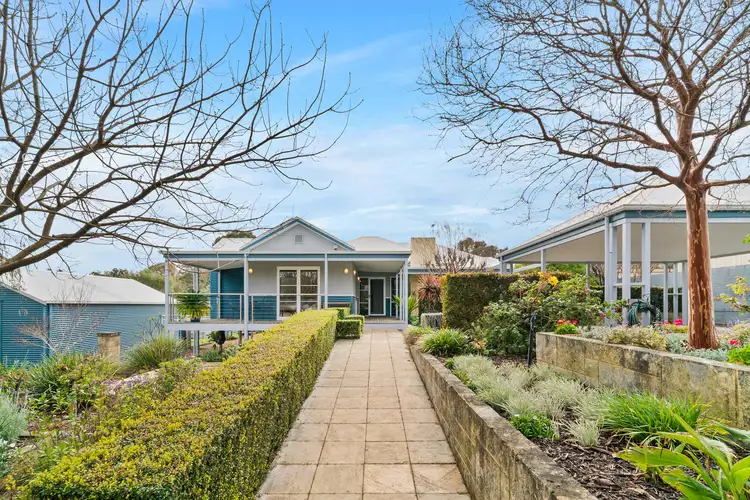 12 Lyndhurst Road, Kalamunda WA 6076