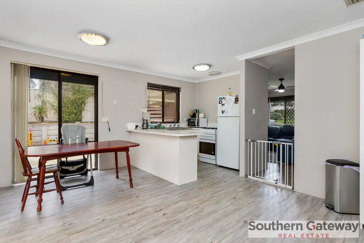 Main view of Homely house listing, 11 Robbins Retreat, Leda WA 6170