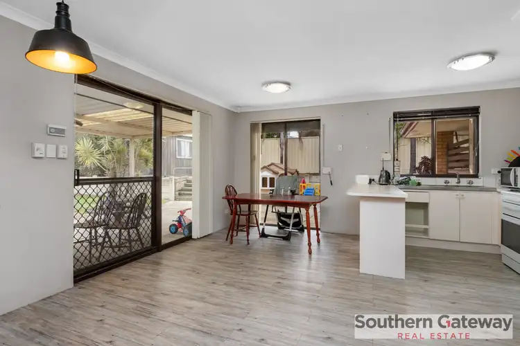 Second view of Homely house listing, 11 Robbins Retreat, Leda WA 6170