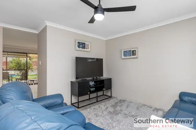 Sixth view of Homely house listing, 11 Robbins Retreat, Leda WA 6170