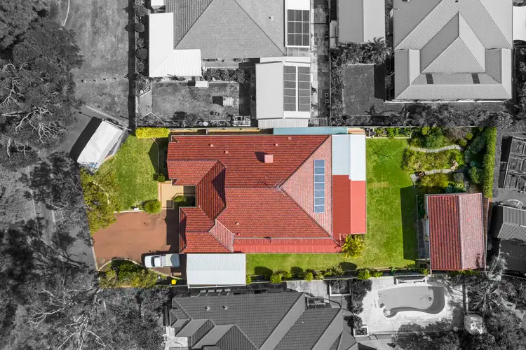 Fifth view of Homely house listing, 6 Annie Place, Coodanup WA 6210